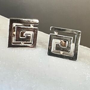 Rare Barclay Signed Vintage Greek Key Screw Back Square Earrings in Silver 
